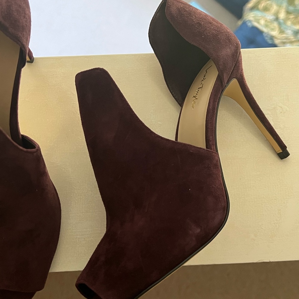 It’s a toe out bootie!!!!